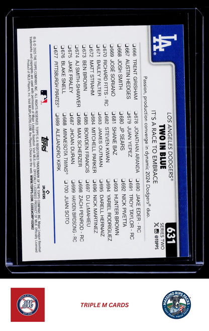 2025 Topps #631 Two in Blue: It’s a Race to Embrace